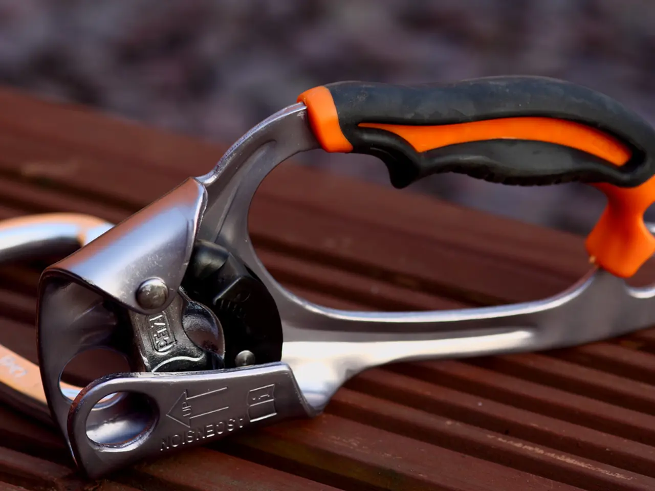 Streamlined Microscopy: Transforming Scientific Examination and Insight