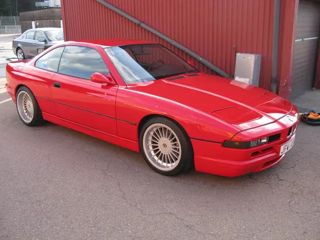 Delineating LED and Halogen Headlights: Which Outperforms in Comparison?