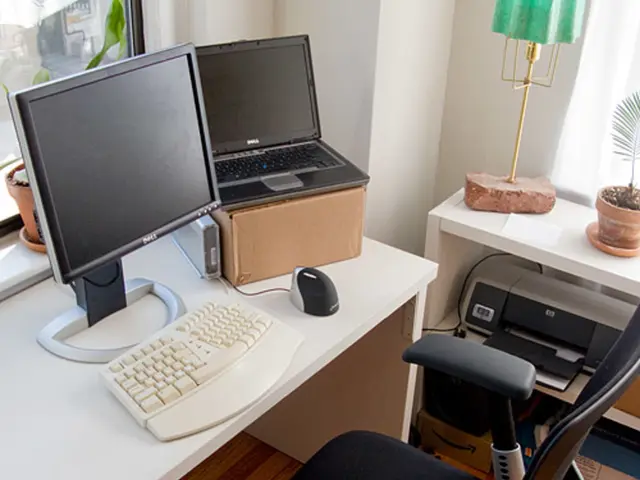 Discounted Jackery Explorer 500 Portable Power Station, a moderately heavy lithium battery deal...