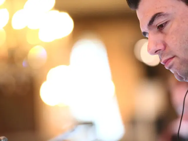 Exploring Auditory Mysteries: Revealing the Secret Details of Monitorable Wireless Earphones