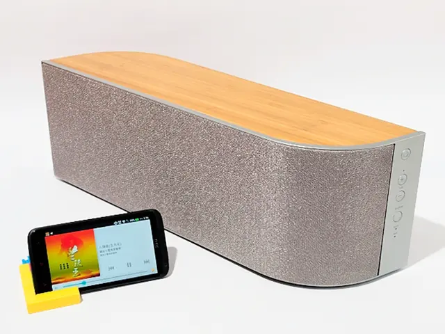 Check out our audio expert's assessment and comparison of the Sonos Roam 2 deal against other...