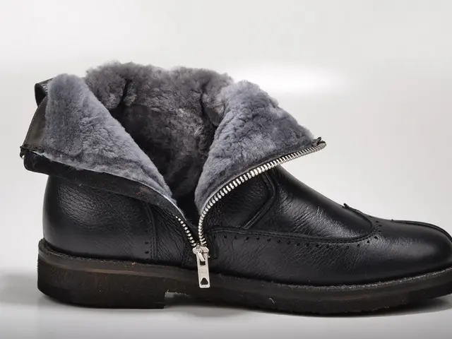 Nike Unveils Its debut 3D-Printed Air Max 1000 models - Exclusively in an all-black design