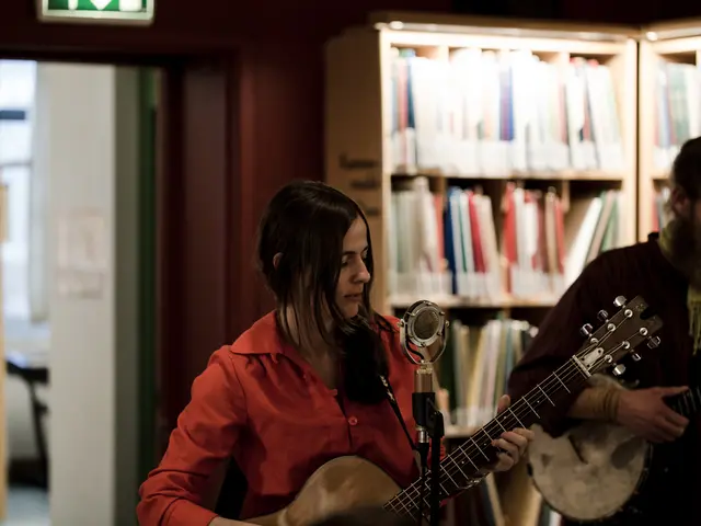 Companies may require 'love agreements' according to a legal expert following a widespread CEO-HR...