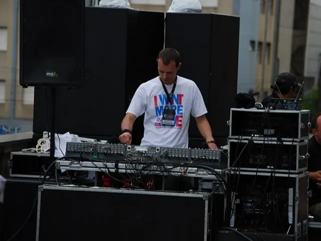 DJI Mini 4K drone kit available at Amazon in anticipation of a potential ban