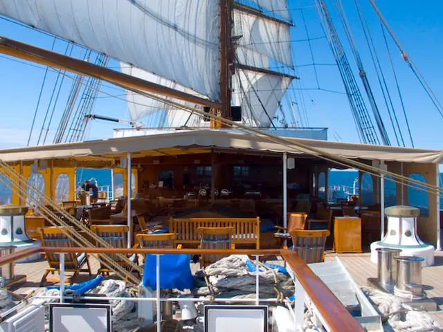 Competing tactics catapult brokerage firms to the pinnacle