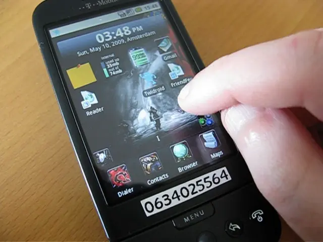 Yearly Mobile Phone Use Accumulates 85-Mile Finger Travel, Study Reveals