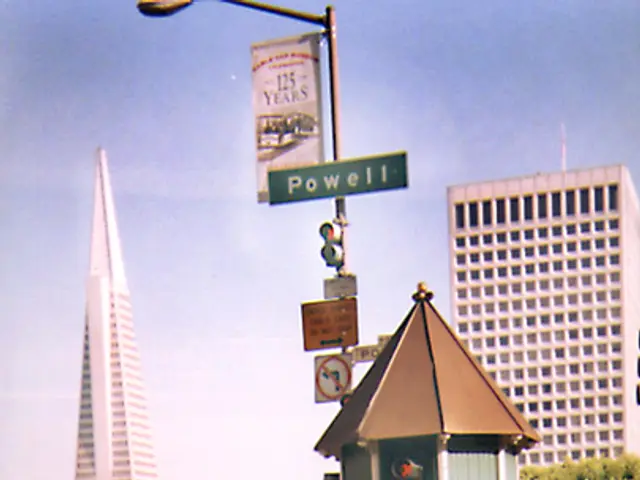 Grants awarded publicly for the company's restructuring process, according to the Commission.