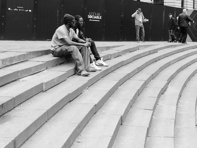 Humanoid Robot Performs Michael Jackson's Moonwalk and Duck Walk Dance Moves Flawlessly